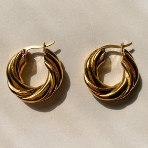 New 18k gold plated twisted hoop earrings